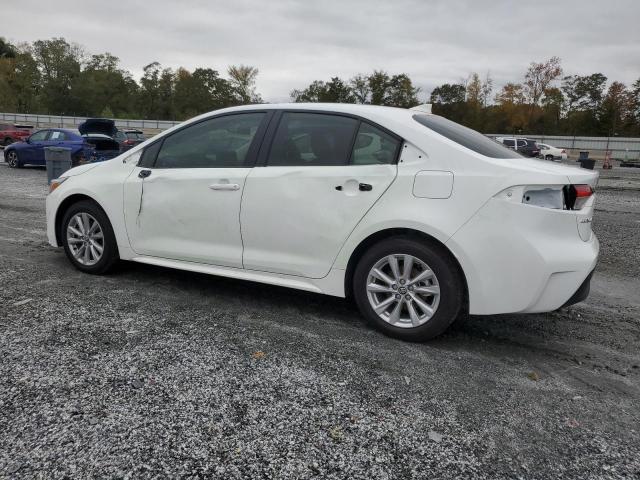 Toyota Corolla Le Image 4