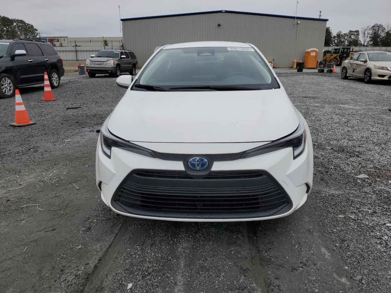 Toyota Corolla Le Image 13