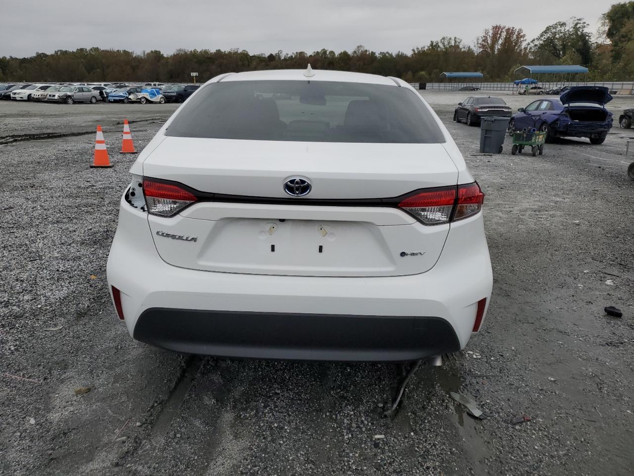 Toyota Corolla Le Image 5