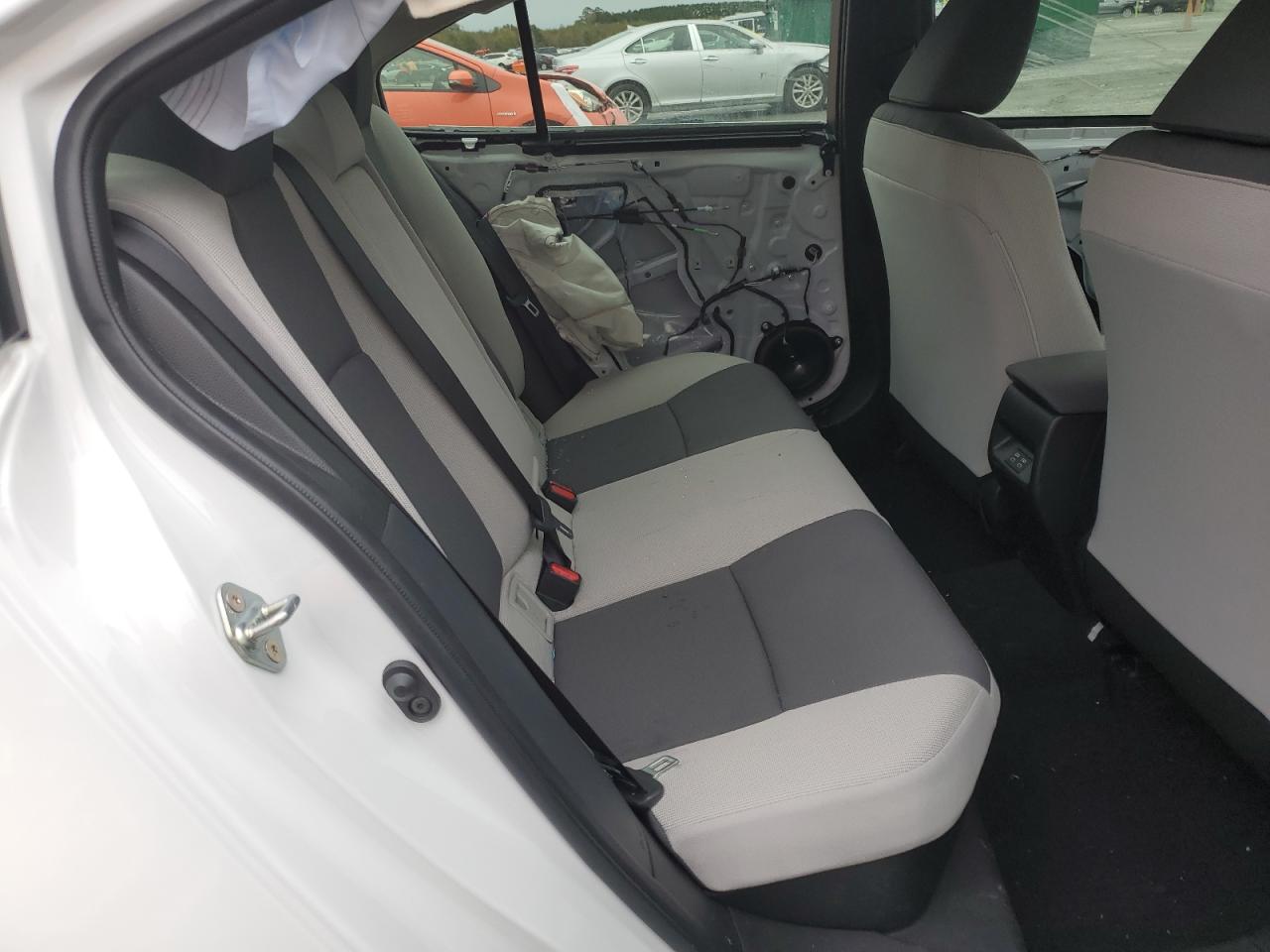 Toyota Corolla Le Image 7