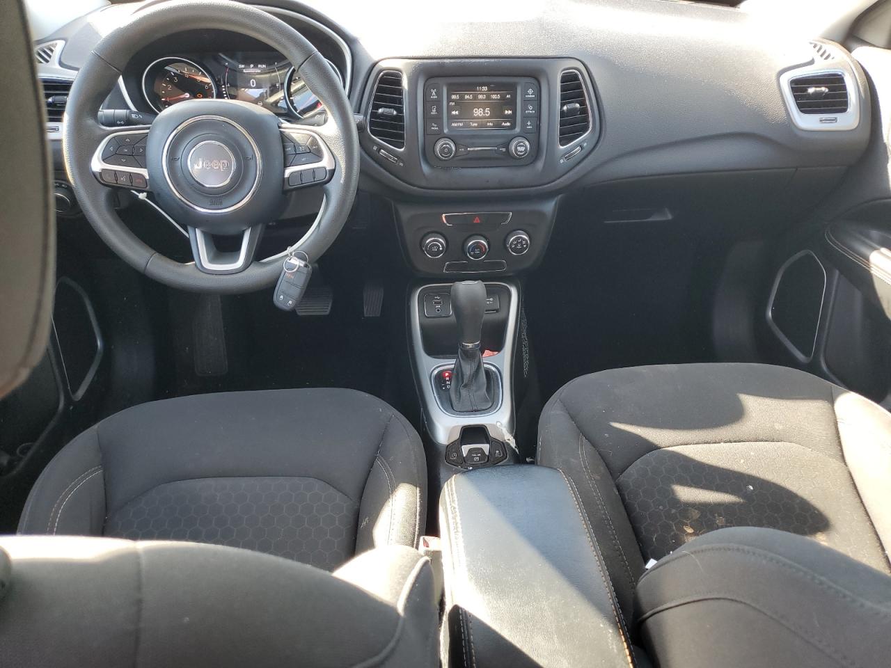 Jeep Compass Sport Image 6