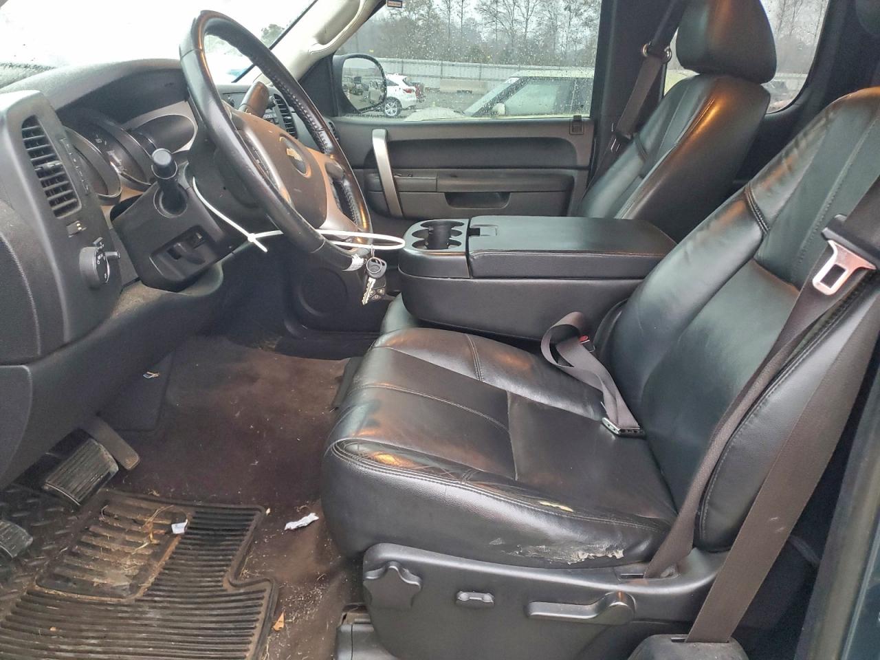 Chevrolet Silverado K1500 Lt Image 4