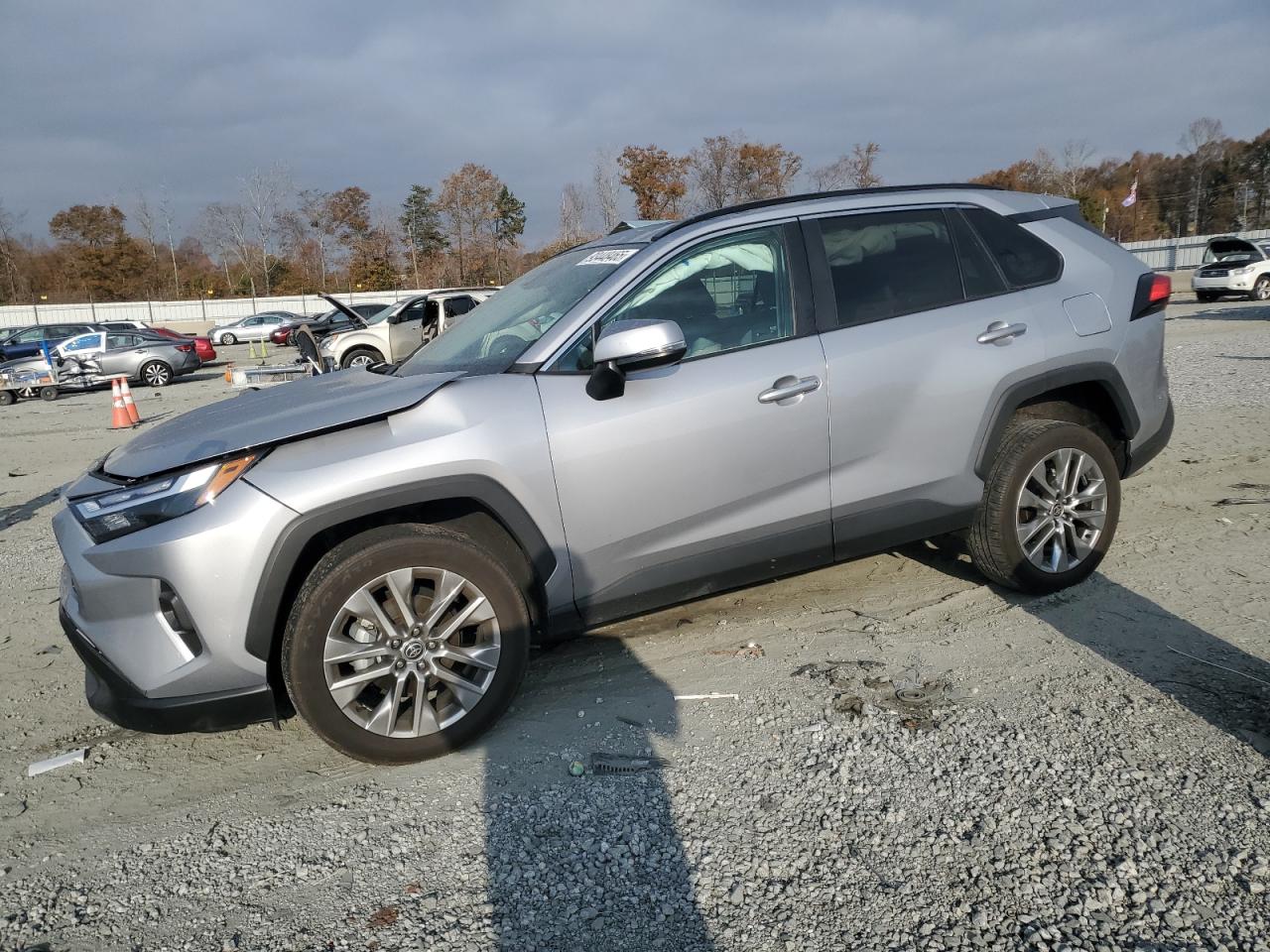 Toyota RAV4 Xle Premium Image 1