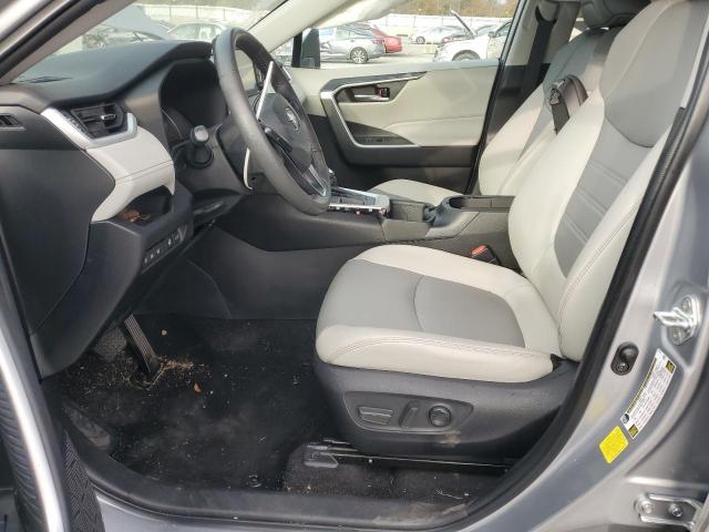 Toyota RAV4 Xle Premium Image 7