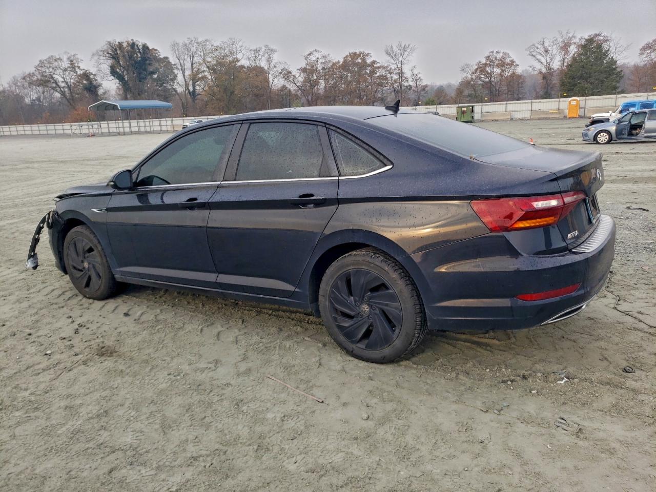 Volkswagen Jetta Sel Premium Image 5