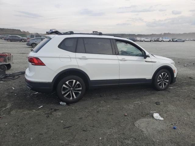 Volkswagen Tiguan S Image 4