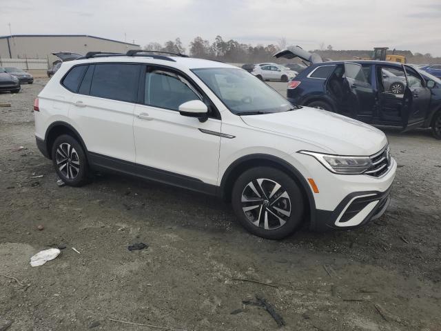 Volkswagen Tiguan S Image 3