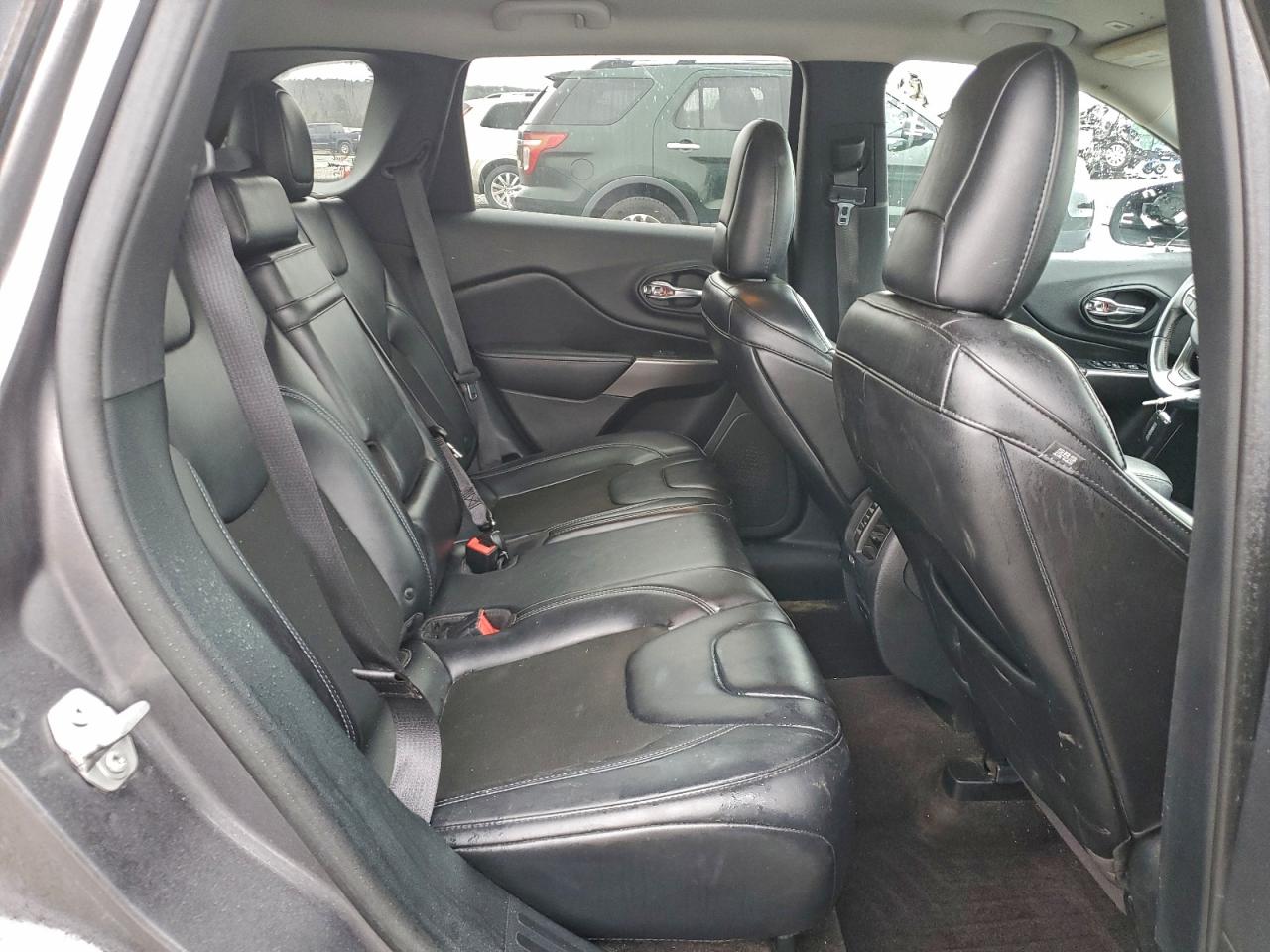 Jeep Grand Cherokee Latitude Plus Image 11