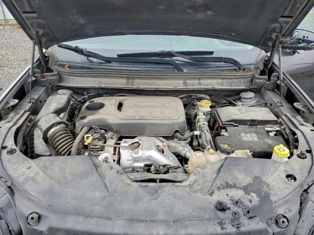 Jeep Grand Cherokee Latitude Plus Image 12