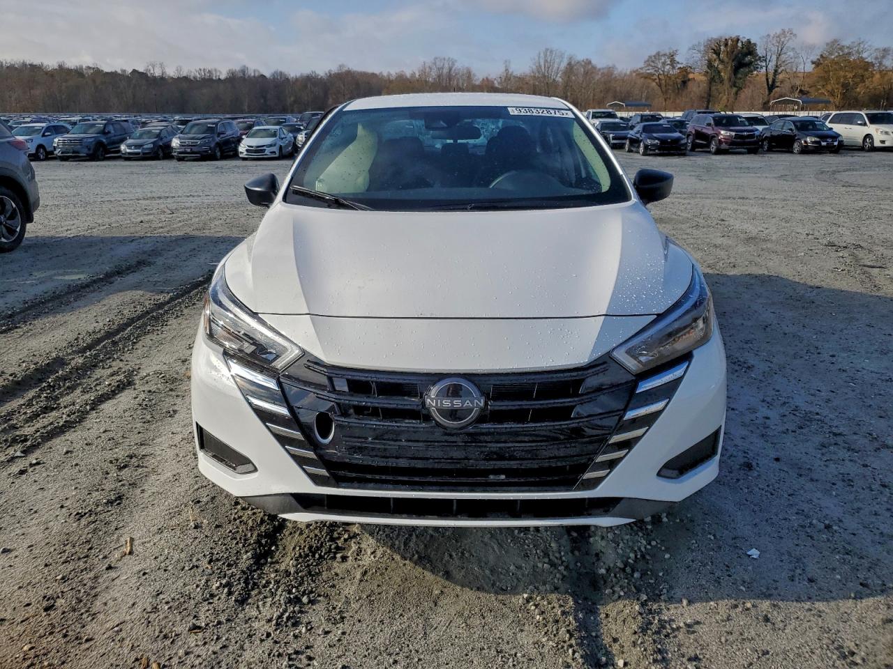 Nissan Versa S Image 6