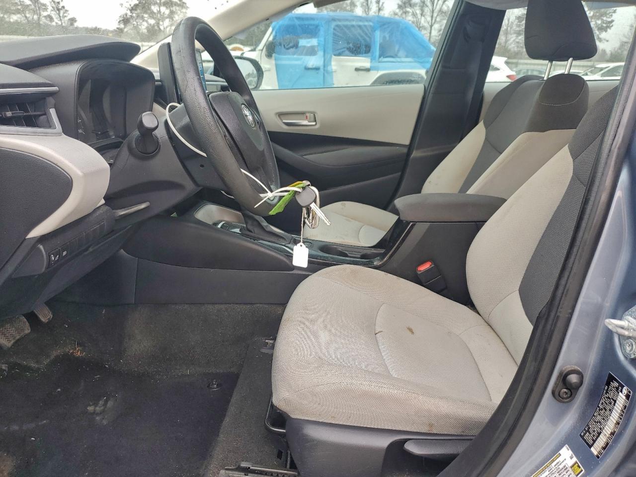 Toyota Corolla L Image 6