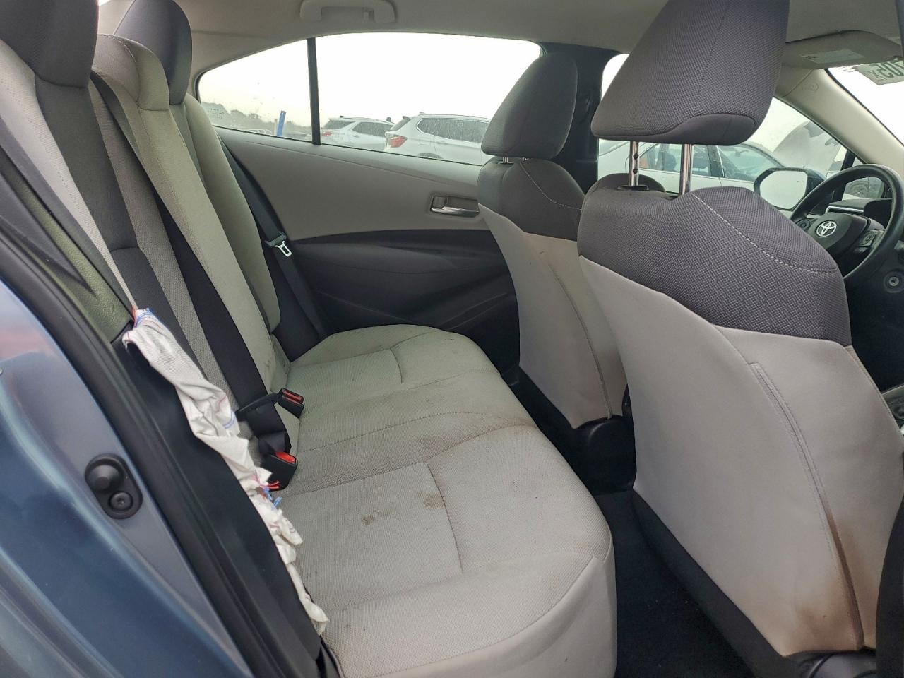 Toyota Corolla L Image 12