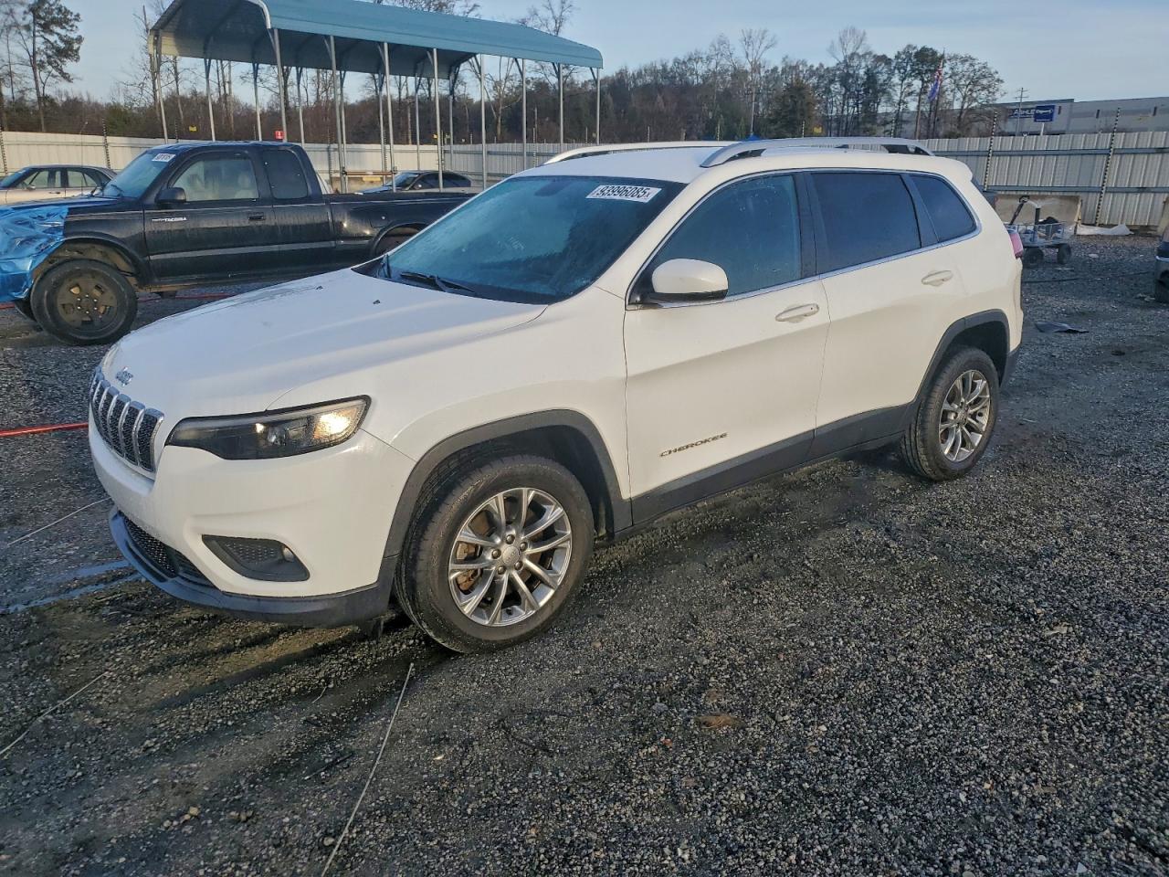 Jeep Grand Cherokee Latitude Plus Image 1