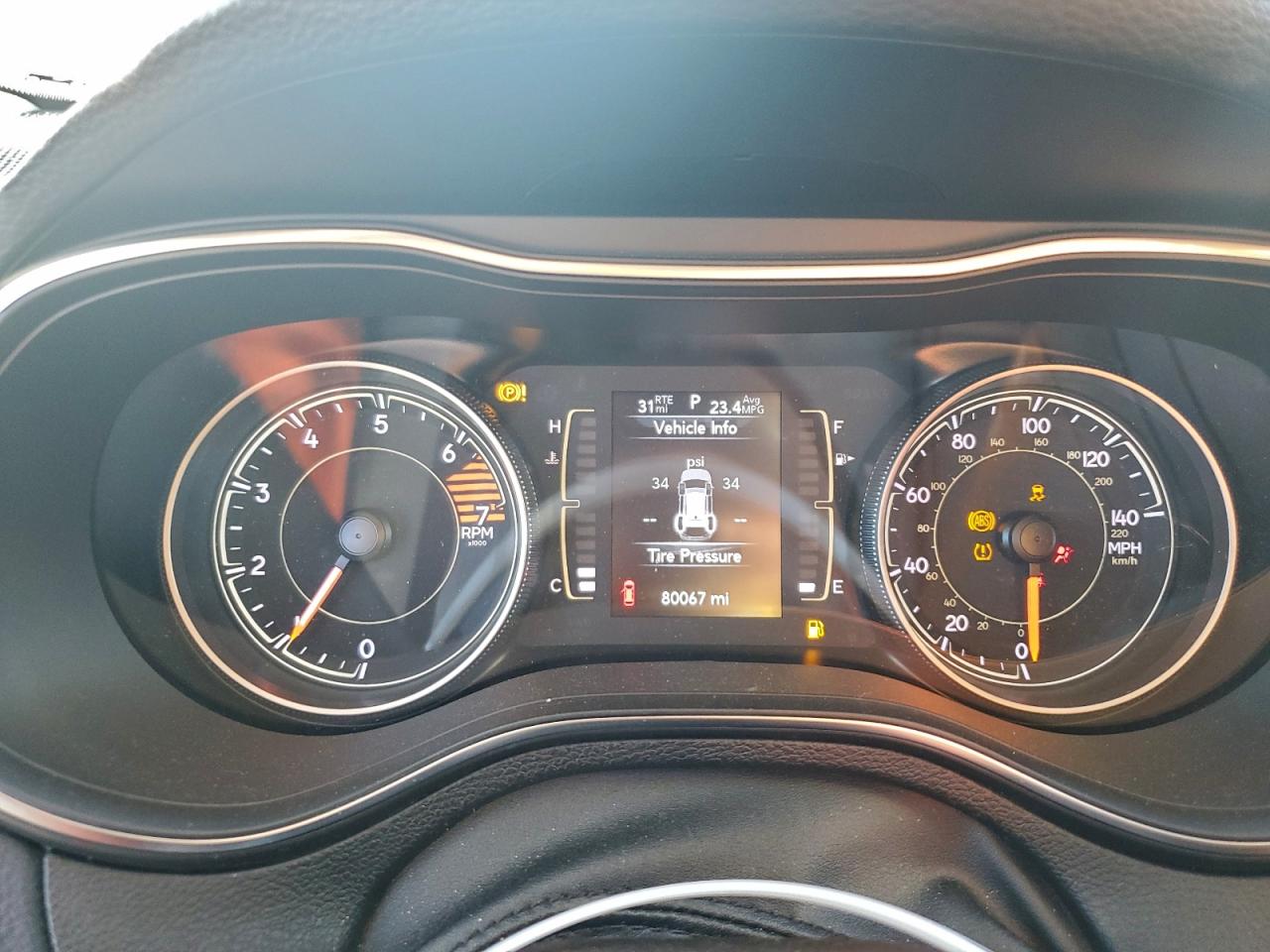 Jeep Grand Cherokee Latitude Plus Image 9