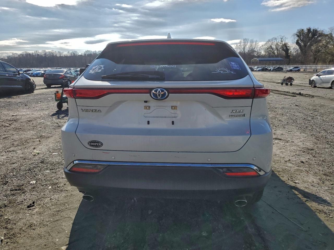 Toyota Venza Le Image 3