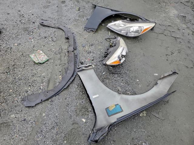 Hyundai Genesis 3.8l Image 8