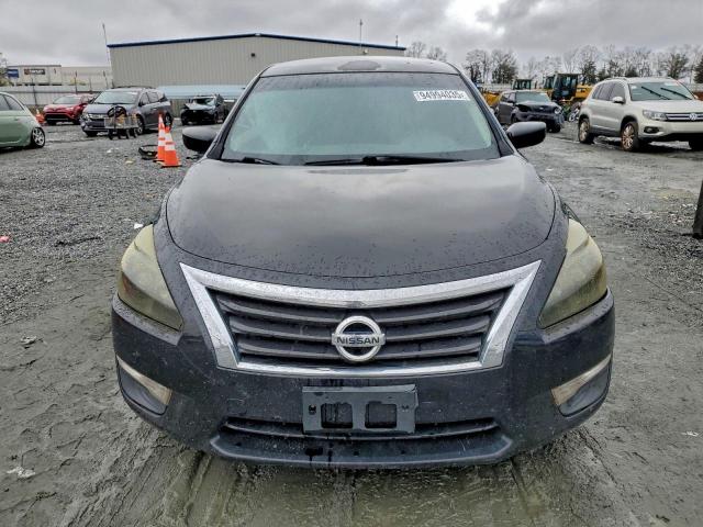 Nissan Altima 2.5 Image 3