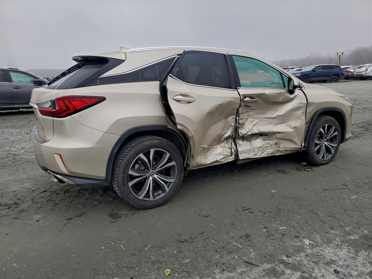 Lexus RX 350 Base Image 12