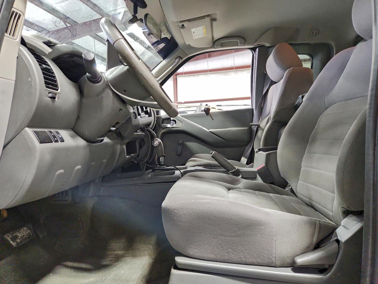 Nissan Frontier King Cab Xe Image 8