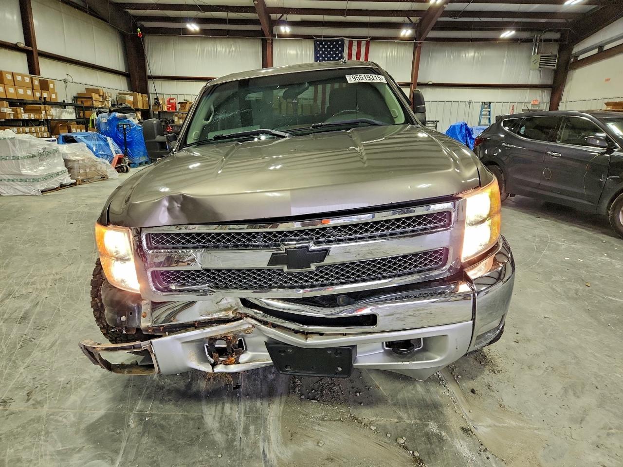 Chevrolet Silverado K1500 Lt Image 6