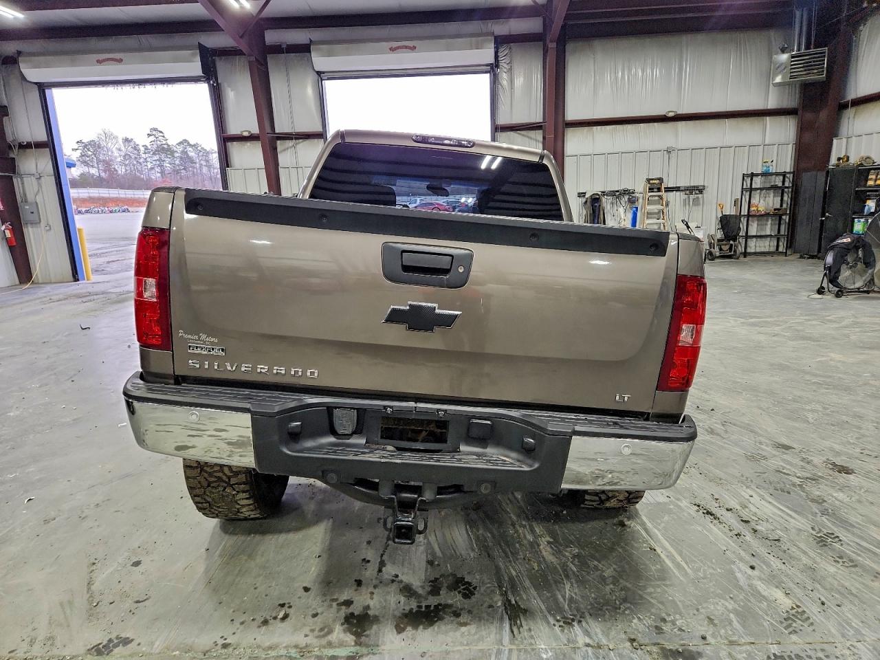 Chevrolet Silverado K1500 Lt Image 7