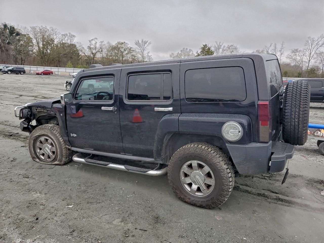 HUMMER H3 Image 12