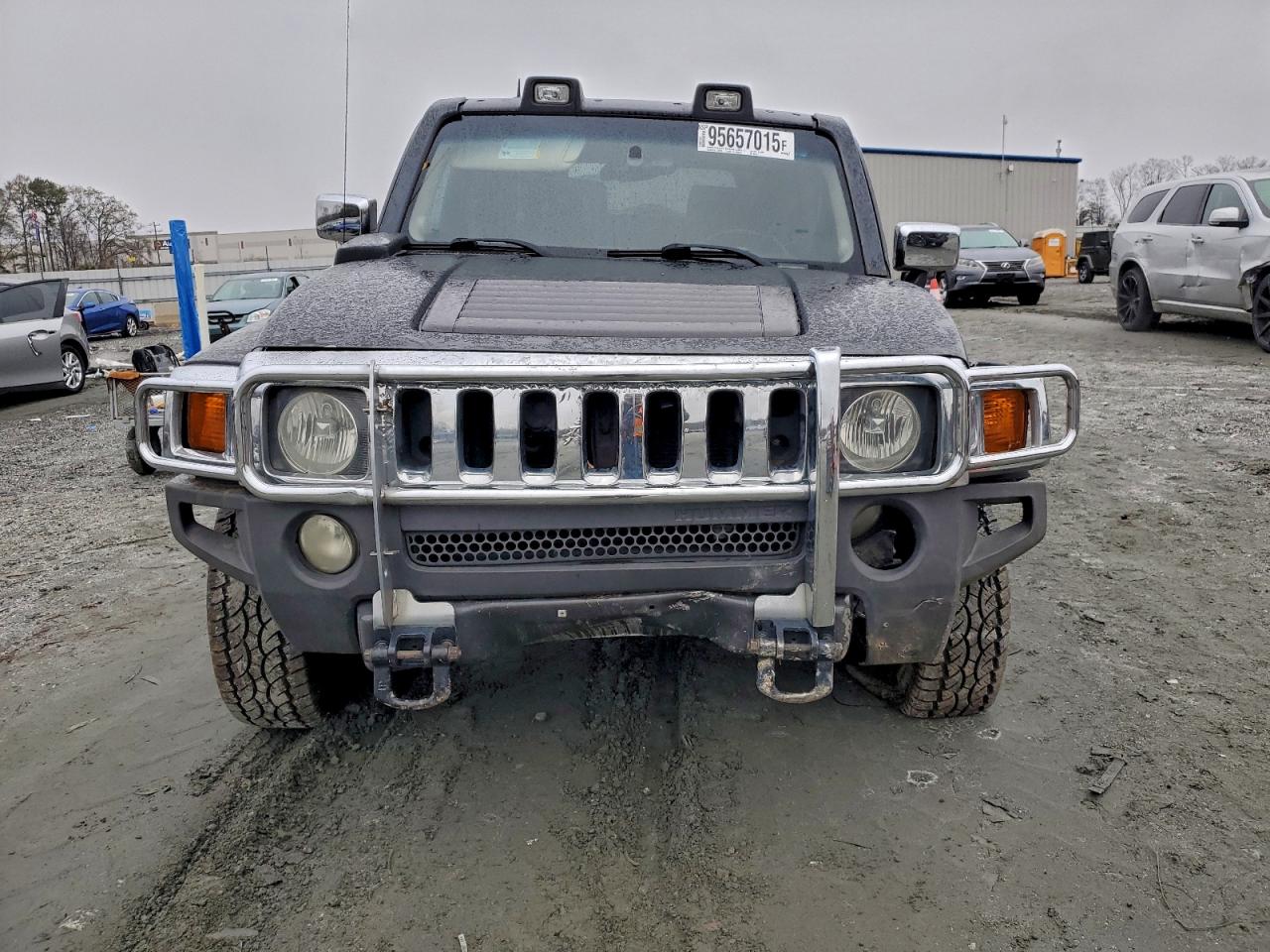 HUMMER H3 Image 7