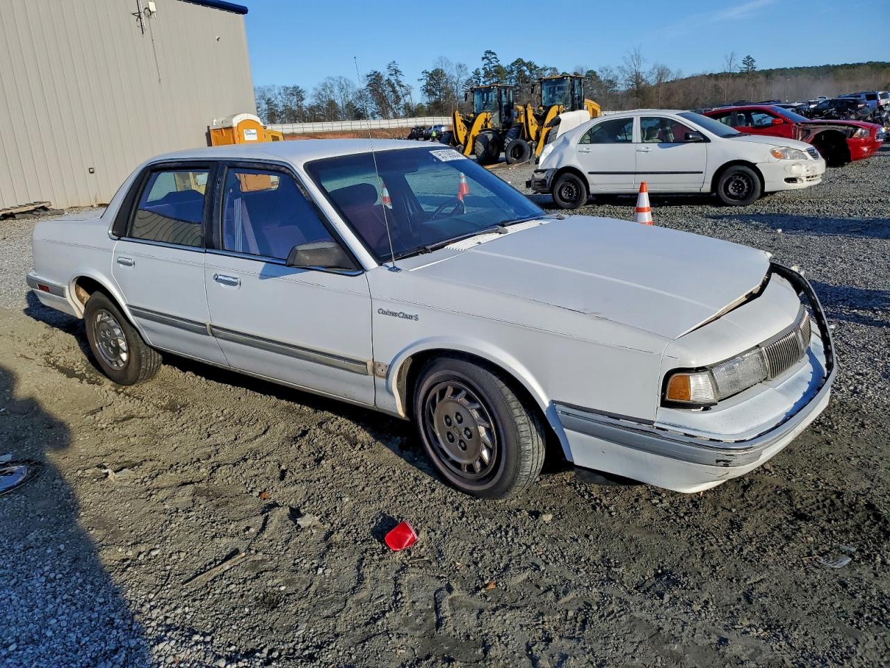 Oldsmobile Cutlass S Image 2