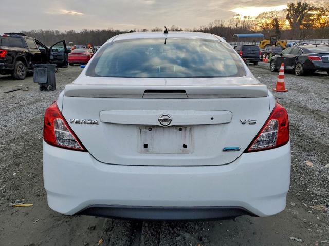 Nissan Versa S Image 11