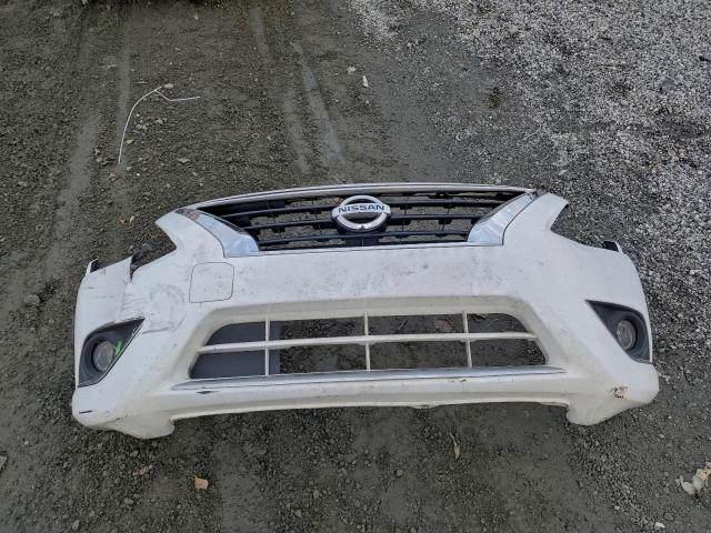 Nissan Versa S Image 8