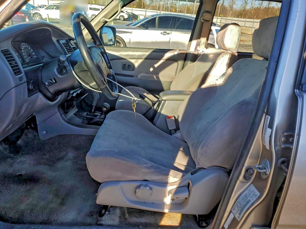 Toyota 4Runner Sr5 Image 7