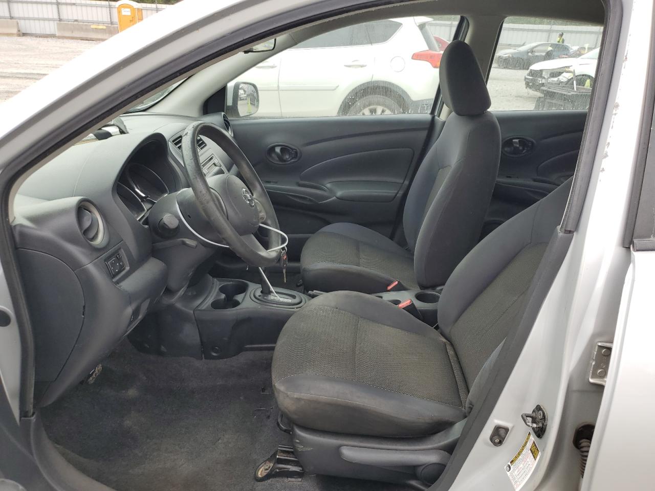 Nissan Versa S Image 7