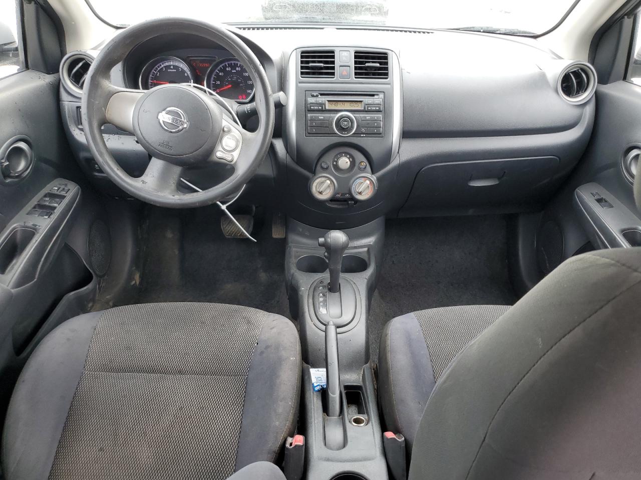 Nissan Versa S Image 5