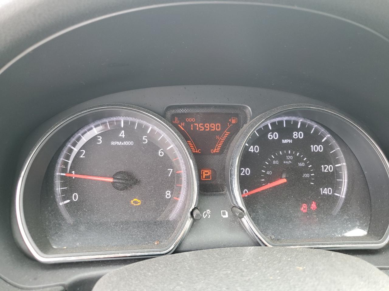 Nissan Versa S Image 9