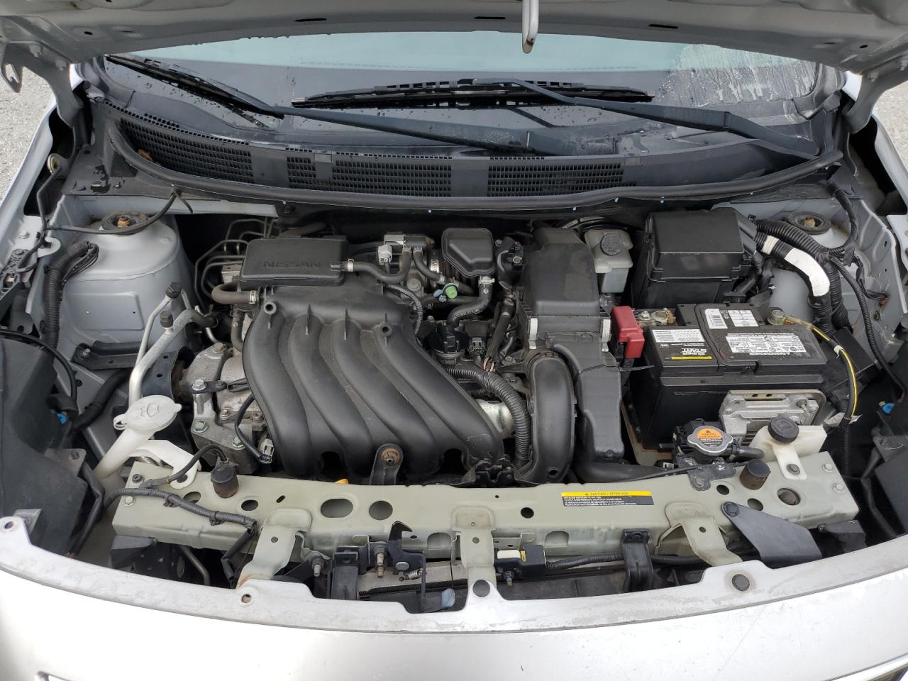 Nissan Versa S Image 10