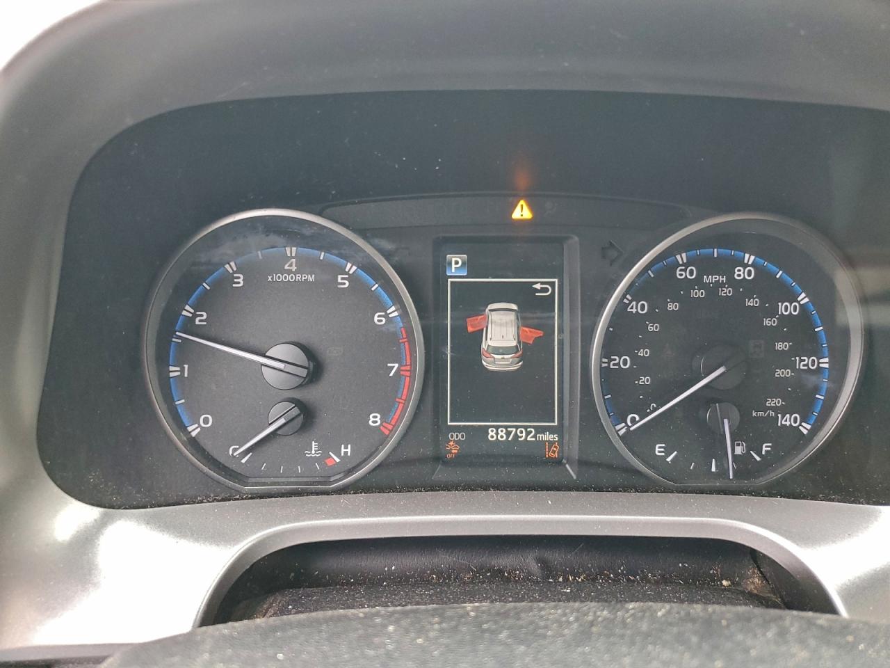 Toyota RAV4 Le Image 8