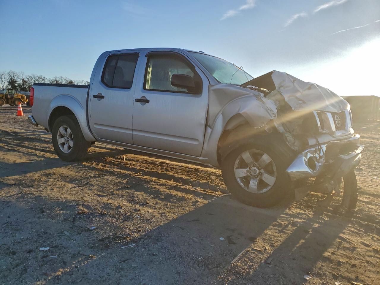 Nissan Frontier S Image 2