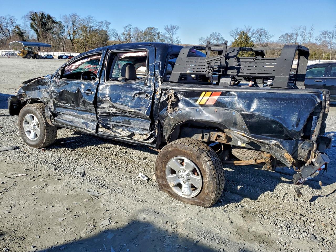 Toyota Tacoma Double Cab Image 3