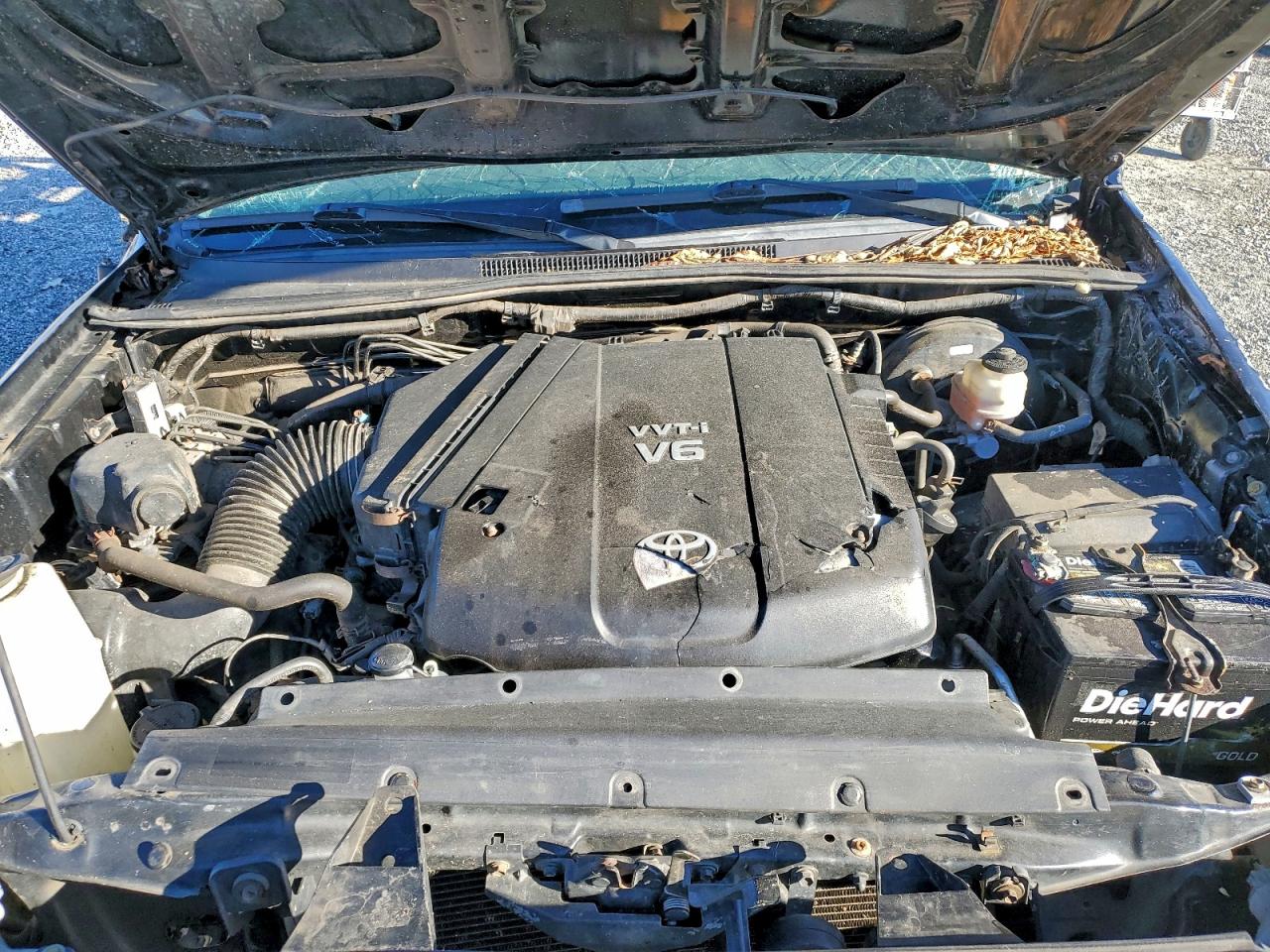 Toyota Tacoma Double Cab Image 4