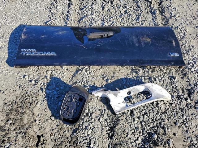 Toyota Tacoma Double Cab Image 9