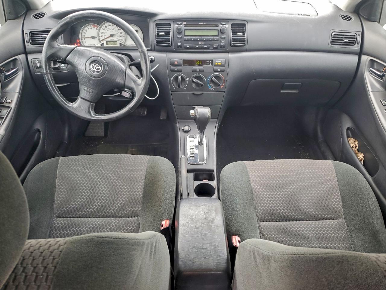 Toyota Corolla Ce Image 9