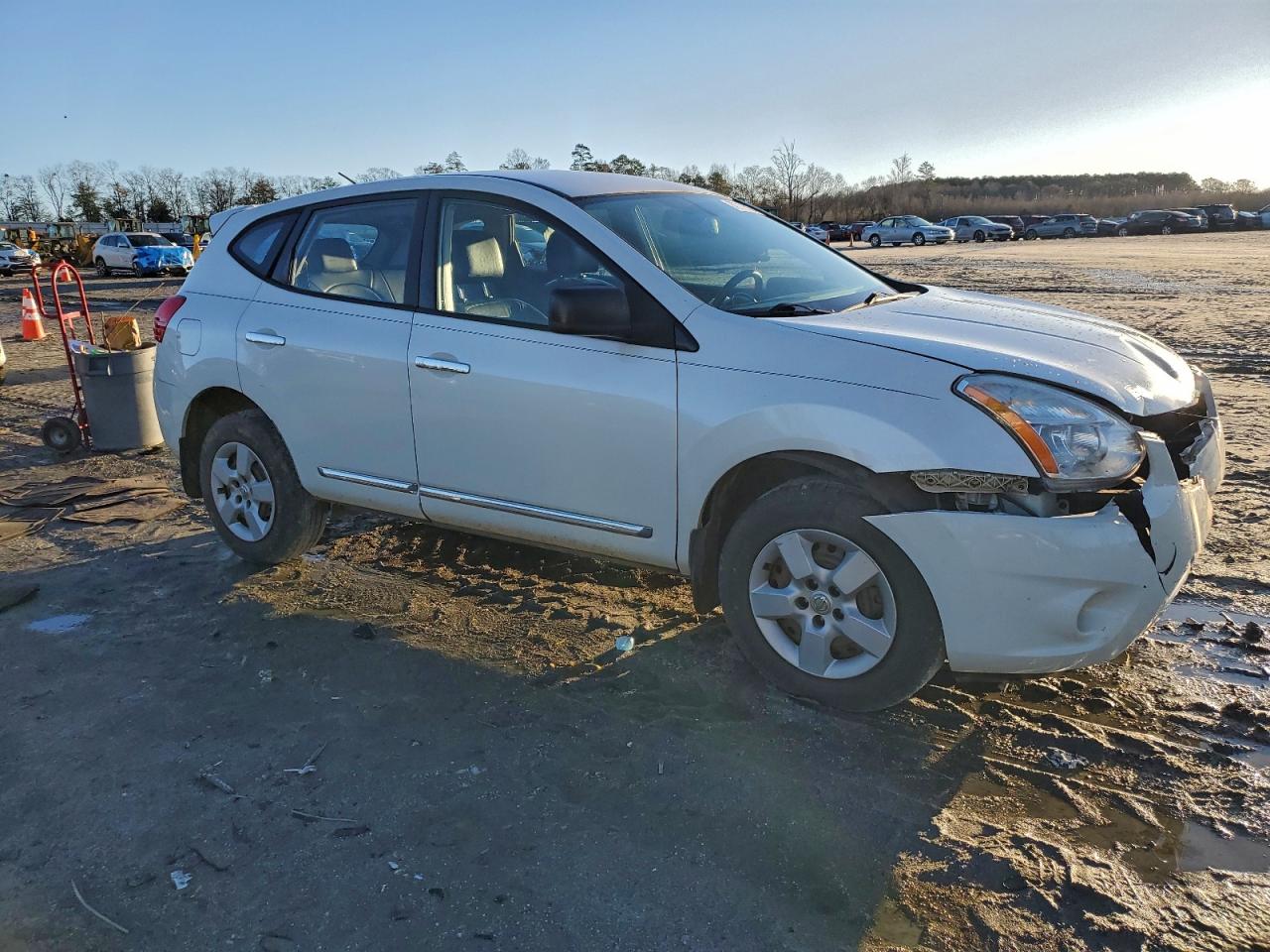 Nissan Rogue S Image 13