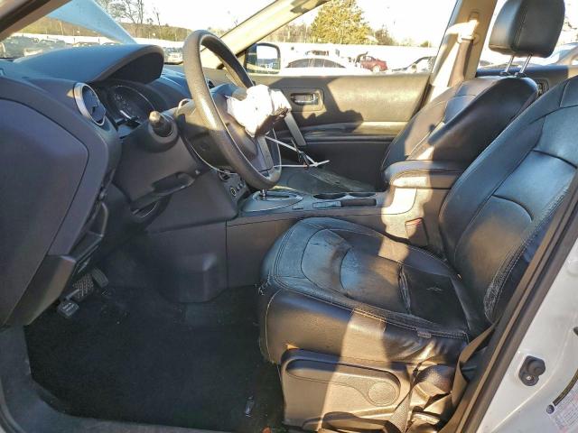 Nissan Rogue S Image 3