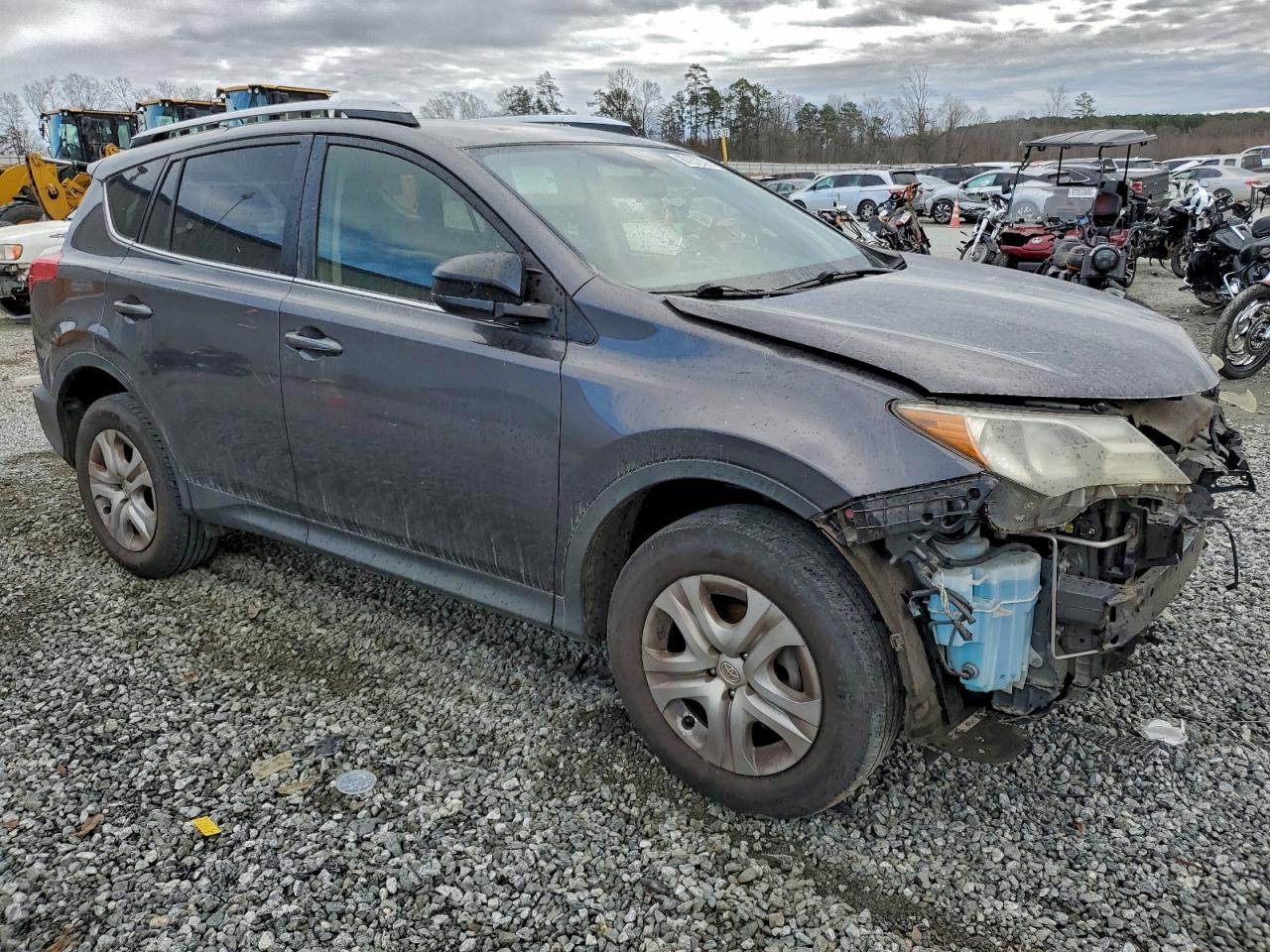 Toyota RAV4 Le Image 4