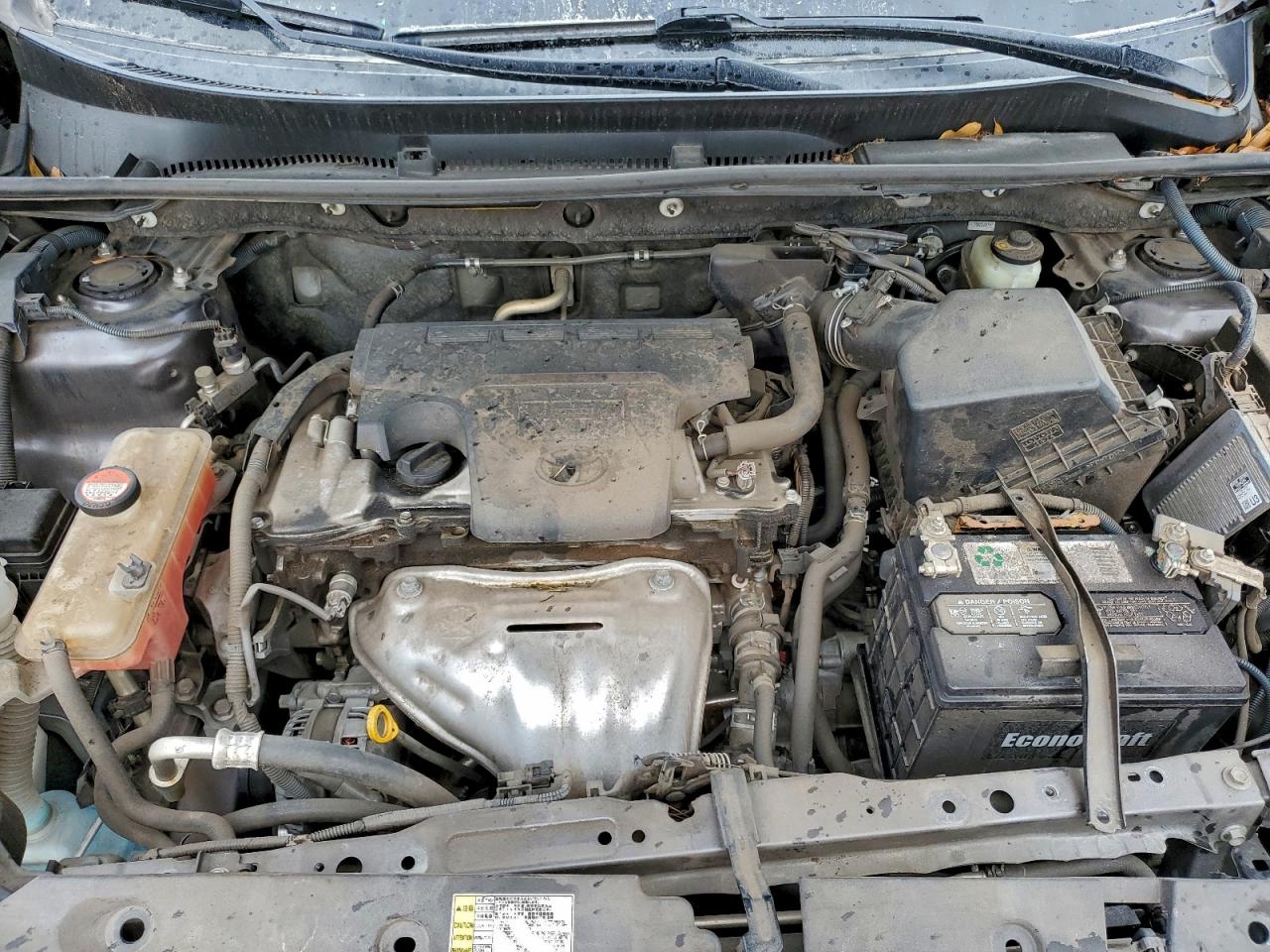 Toyota RAV4 Le Image 12