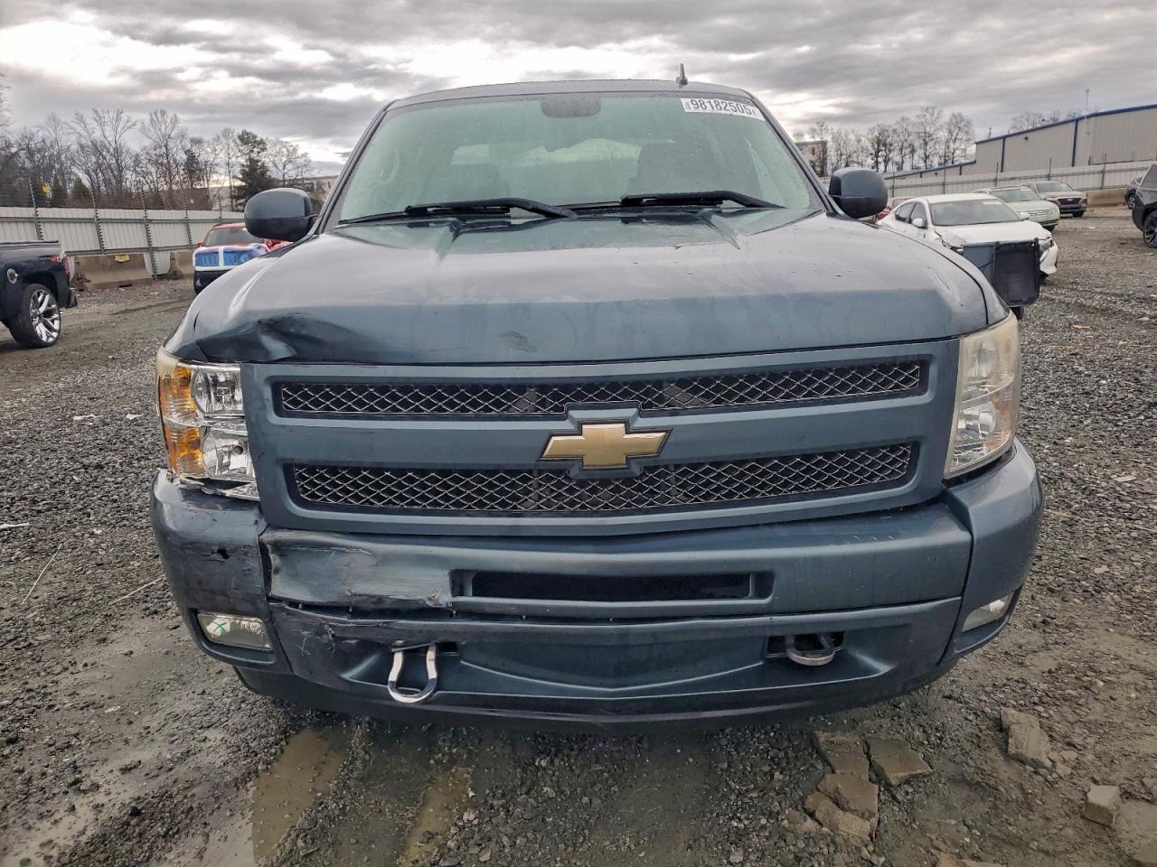 Chevrolet Silverado C1500 Ltz Image 5