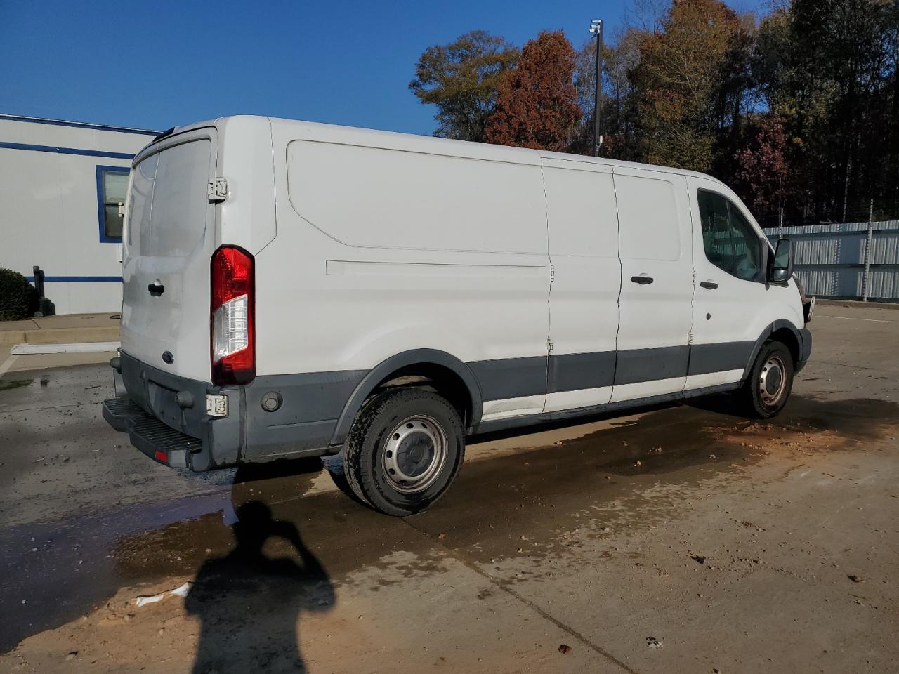 Ford Transit T-250 Image 13