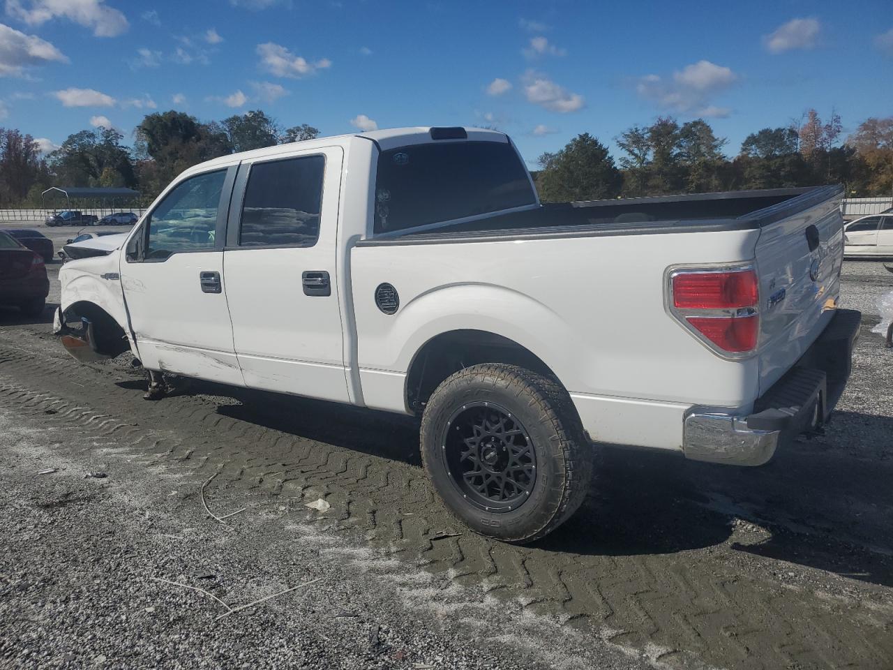 Ford F-150 Supercrew Image 2