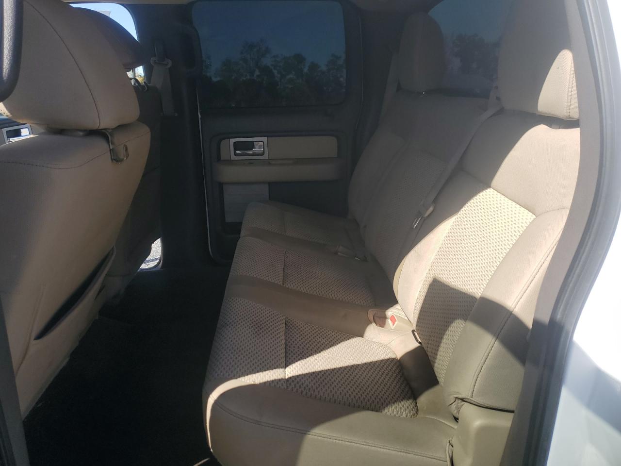 Ford F-150 Supercrew Image 9