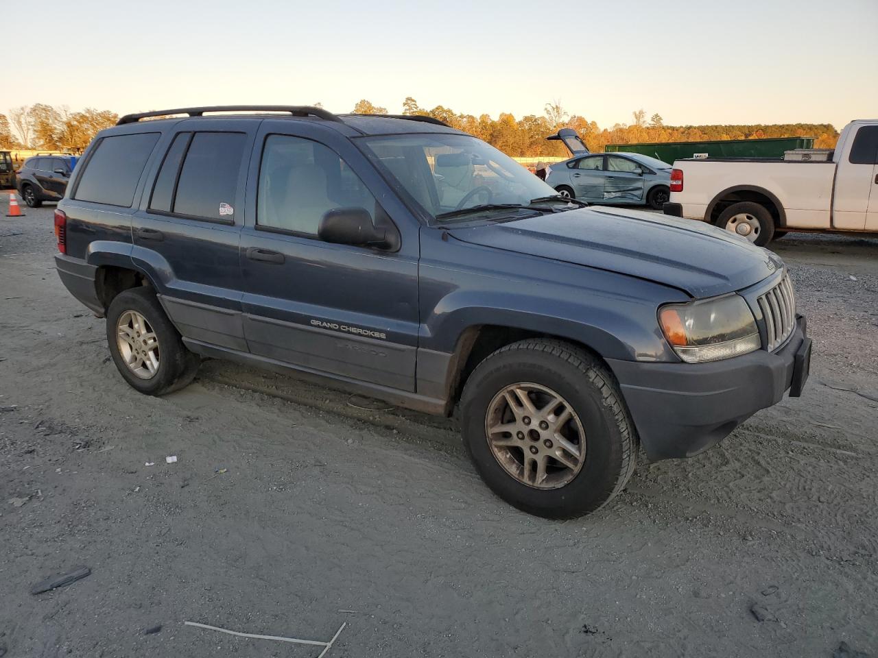 Jeep Grand Cherokee Laredo Image 6
